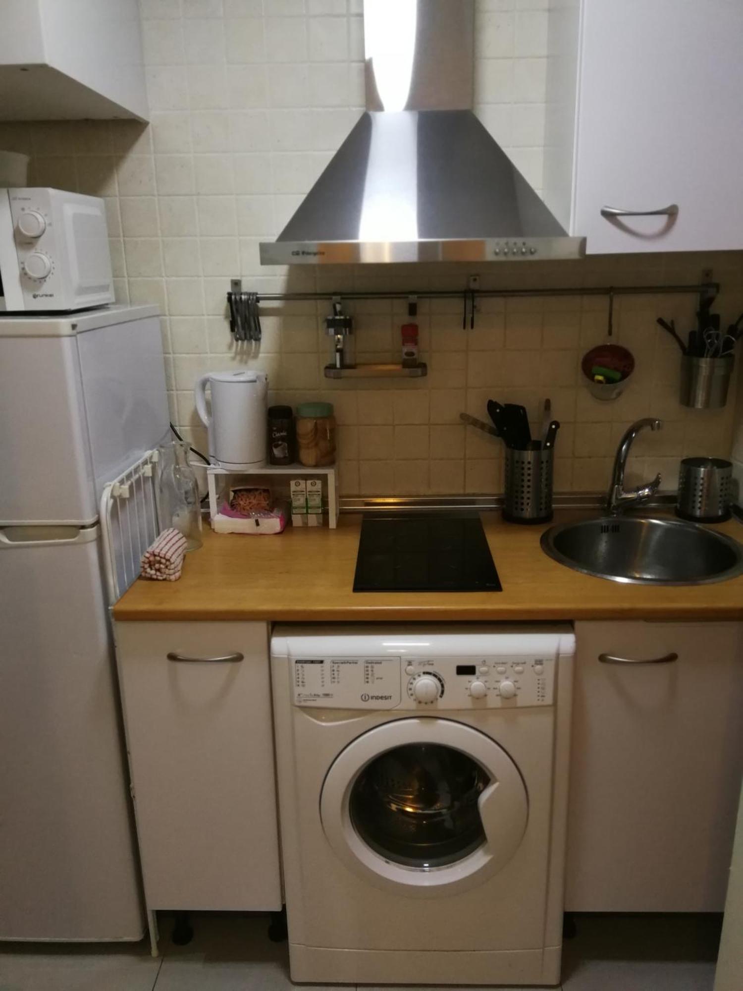Microloft En Lavapies, 15 Metros Apartment Madrid Luaran gambar