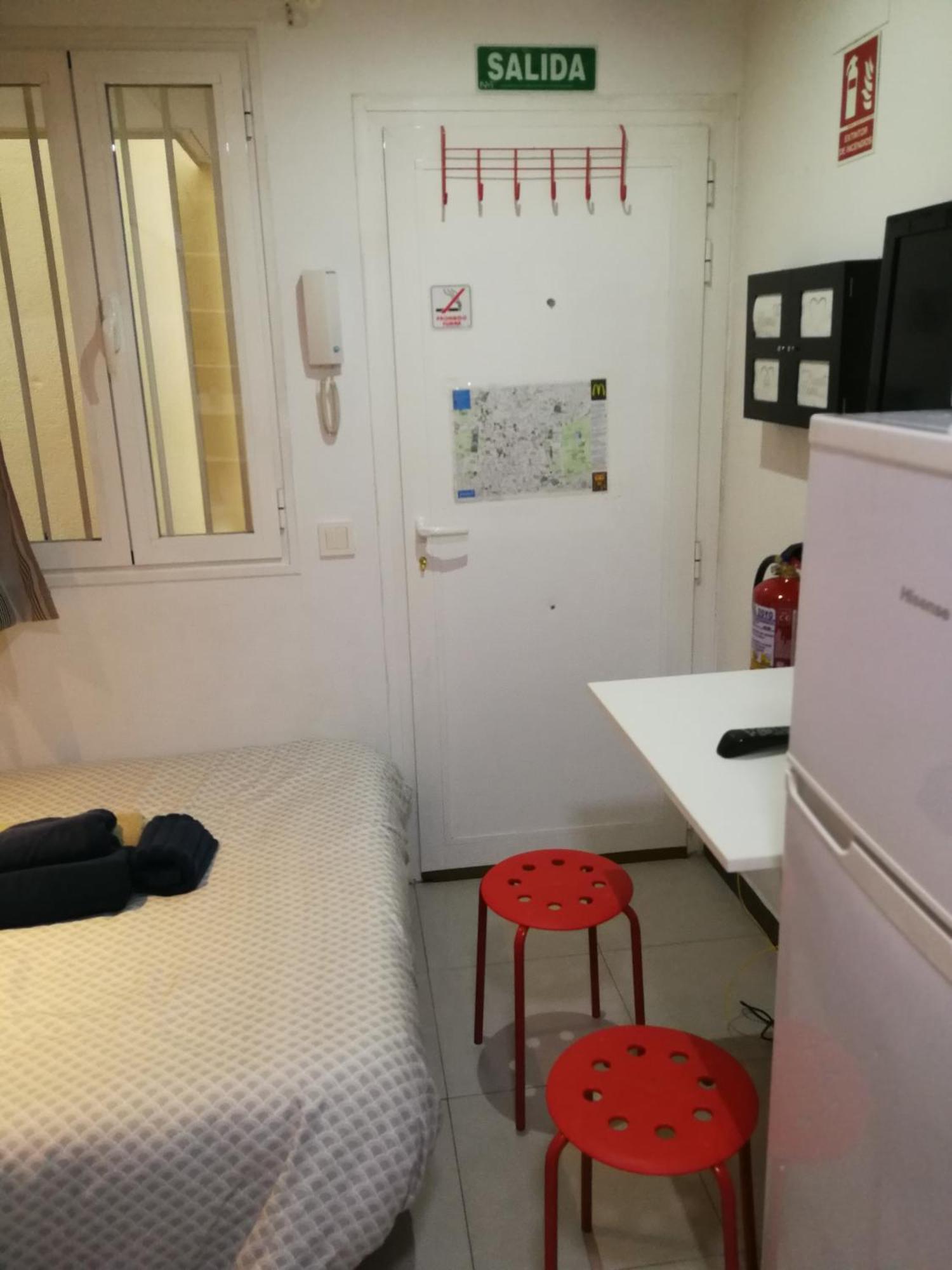 Microloft En Lavapies, 15 Metros Apartment Madrid Luaran gambar